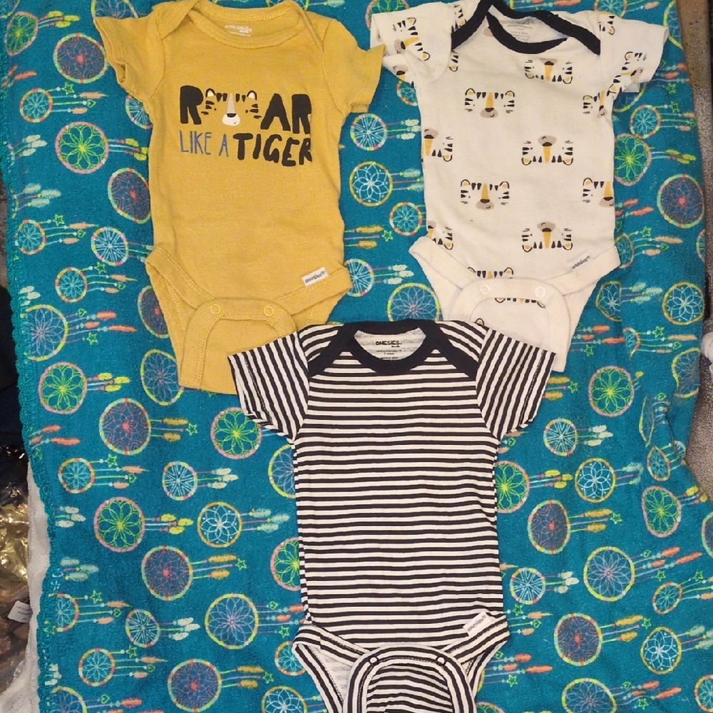 Black, Yellow & White Tiger Print Baby Onesies Set